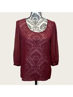 UO pins & needles swiss dot 3/4 sleeve sheer split back blouse maroon size M